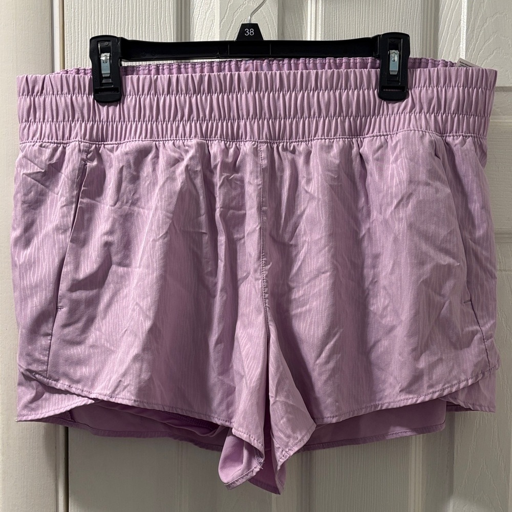Avia Lavender Athletic Shorts Women’s XL 16-18 Lightweight Activewear 4” Inseam